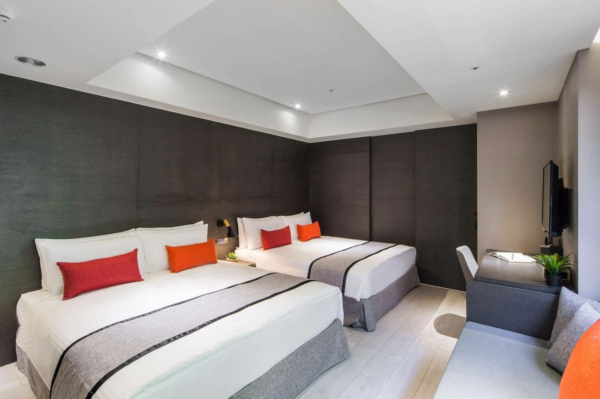 Icasa Hotel - By Cosmos Creation Taichung Exterior foto