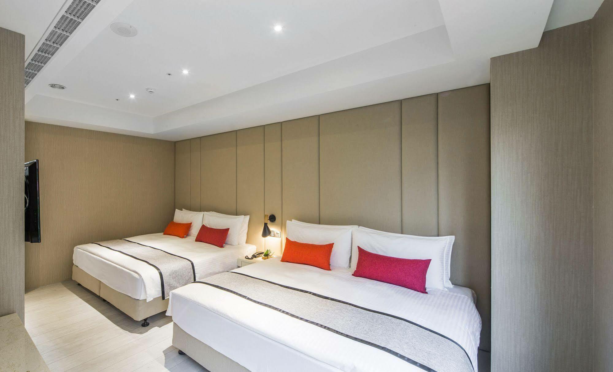 Icasa Hotel - By Cosmos Creation Taichung Exterior foto